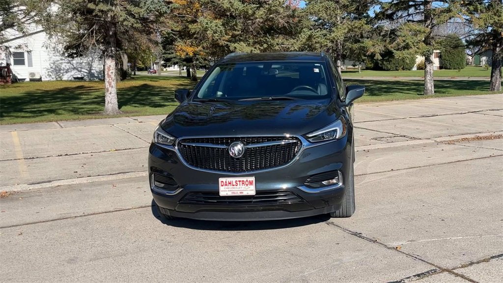 2021 Buick Enclave Essence photo 3