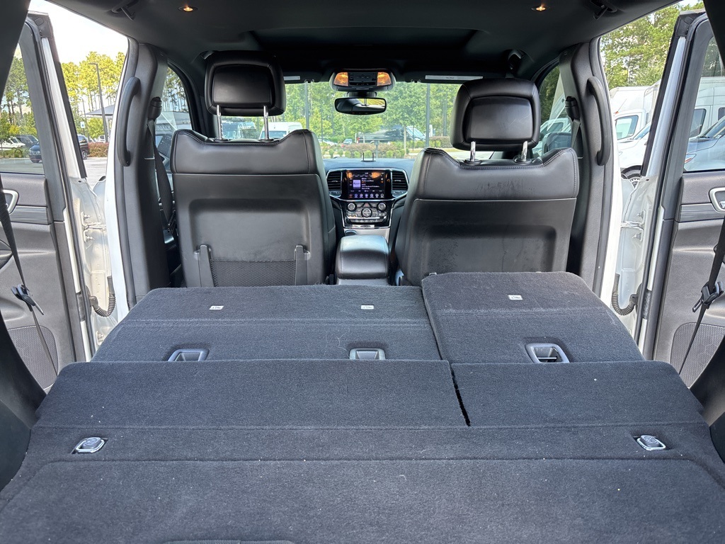 2019 Jeep Grand Cherokee Altitude photo 12
