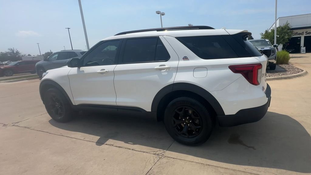 2022 Ford Explorer Timberline photo 2