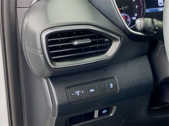 2021 Hyundai Santa Fe SE photo 11