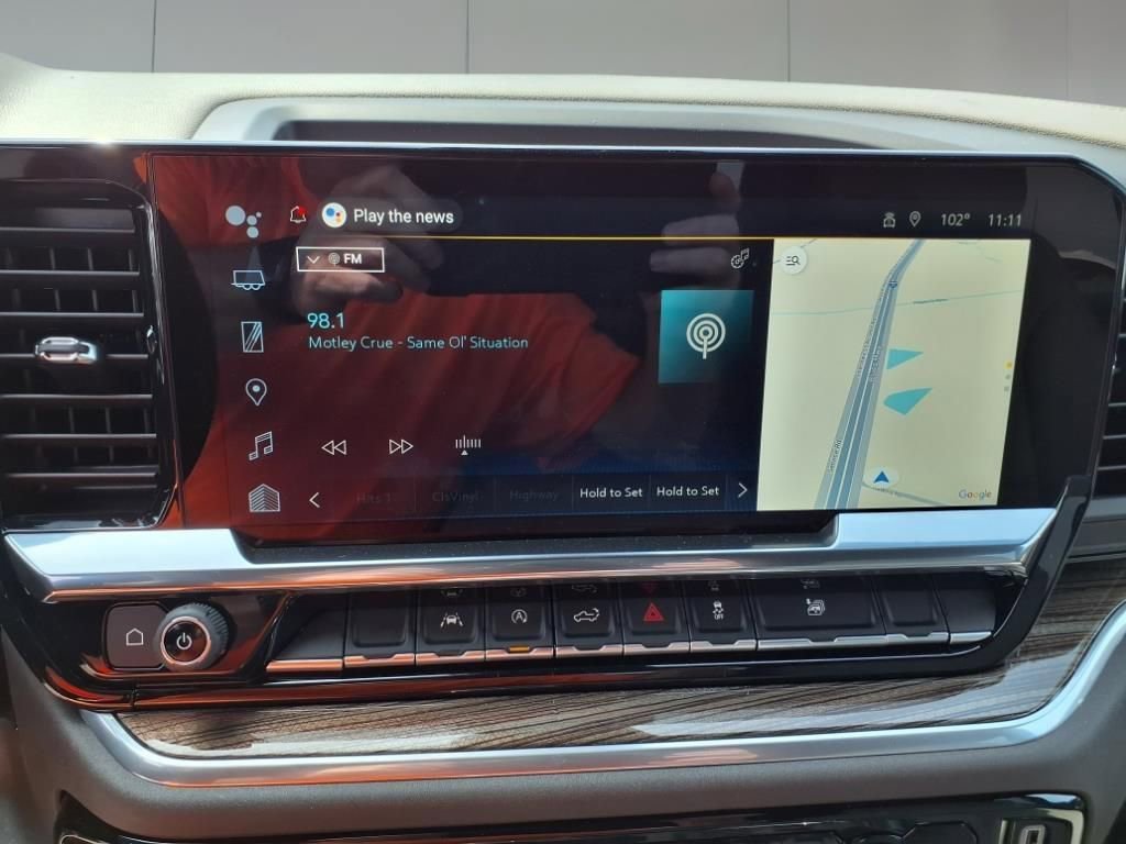 2025 Chevrolet Silverado 1500 LT photo 20