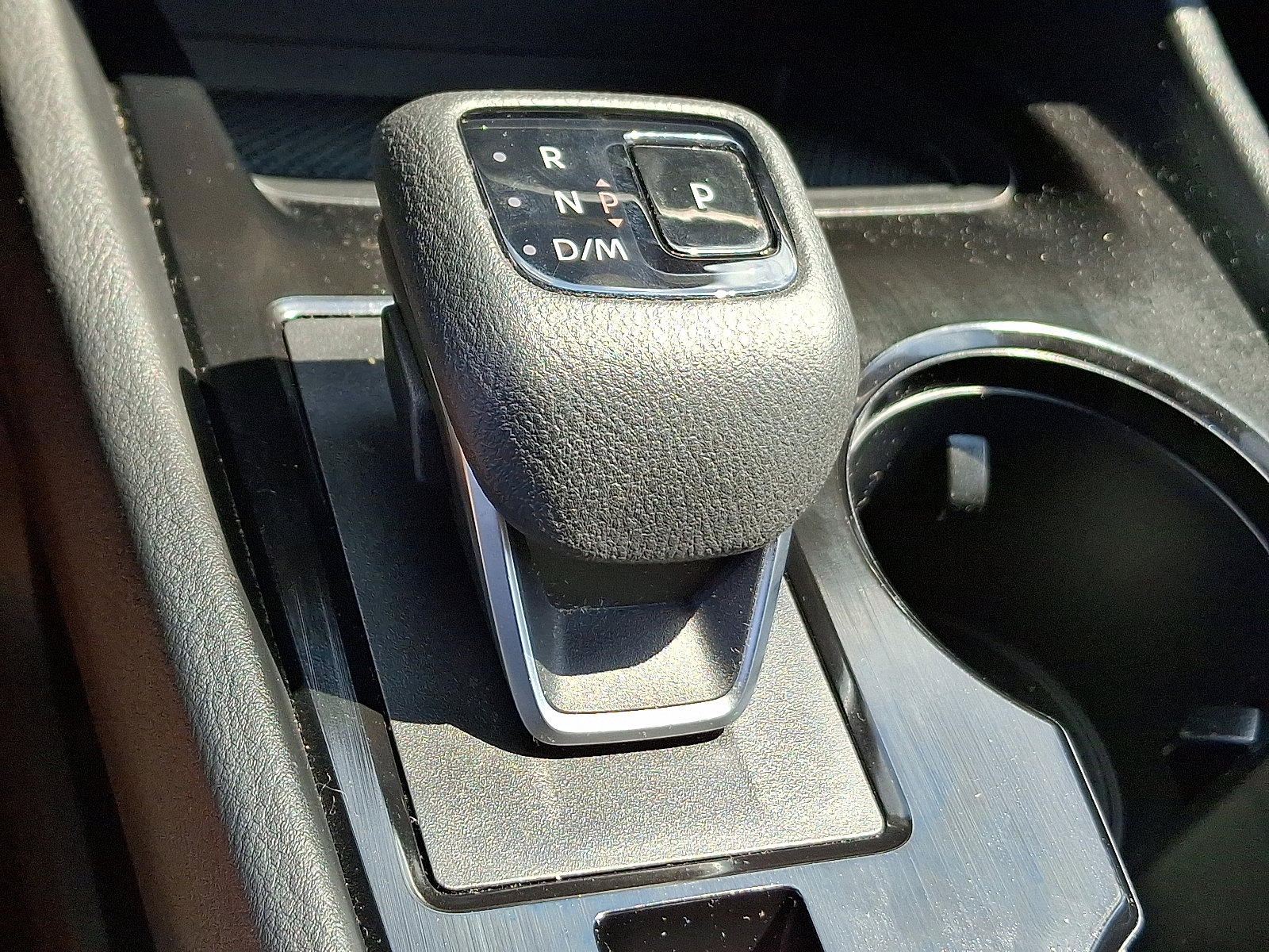 2023 Nissan Rogue SV photo 14