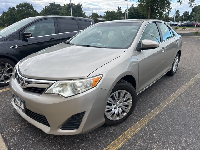 2013 Toyota Camry LE photo 6