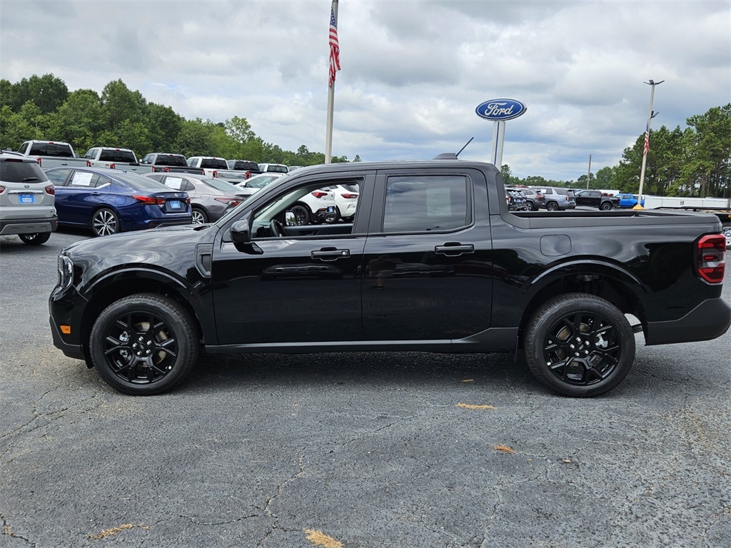 2025 Ford Maverick XLT photo 2