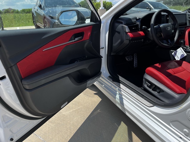 2025 Toyota Camry XSE photo 14