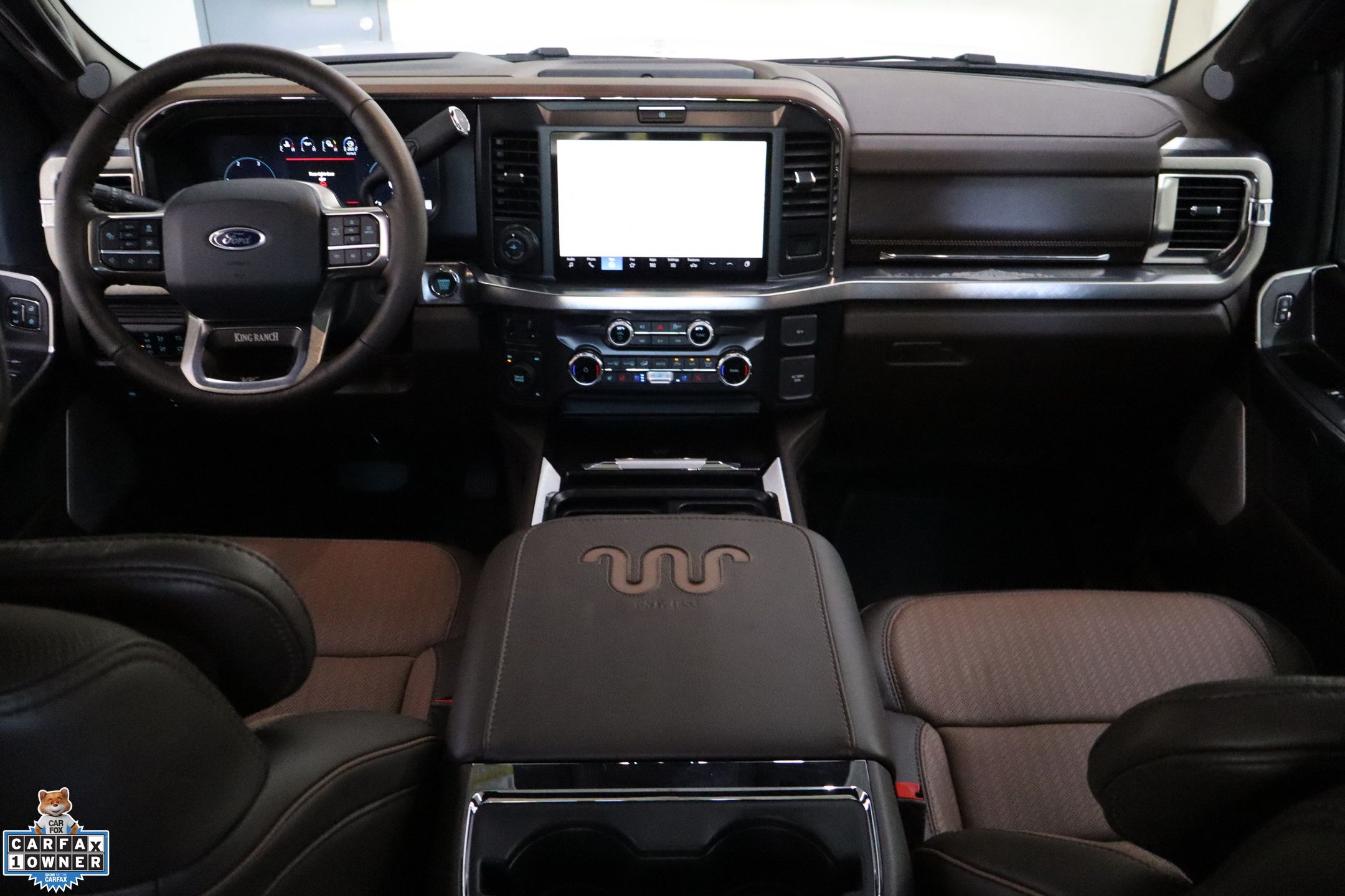 2025 Ford F-450 photo 32