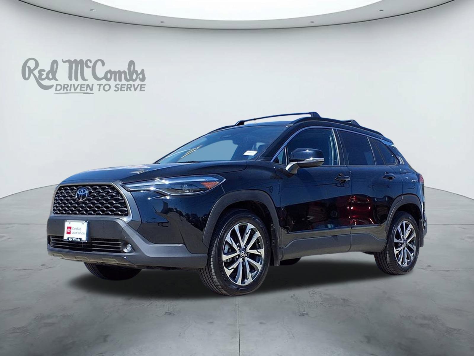 2025 Toyota Corolla Cross XLE's photo