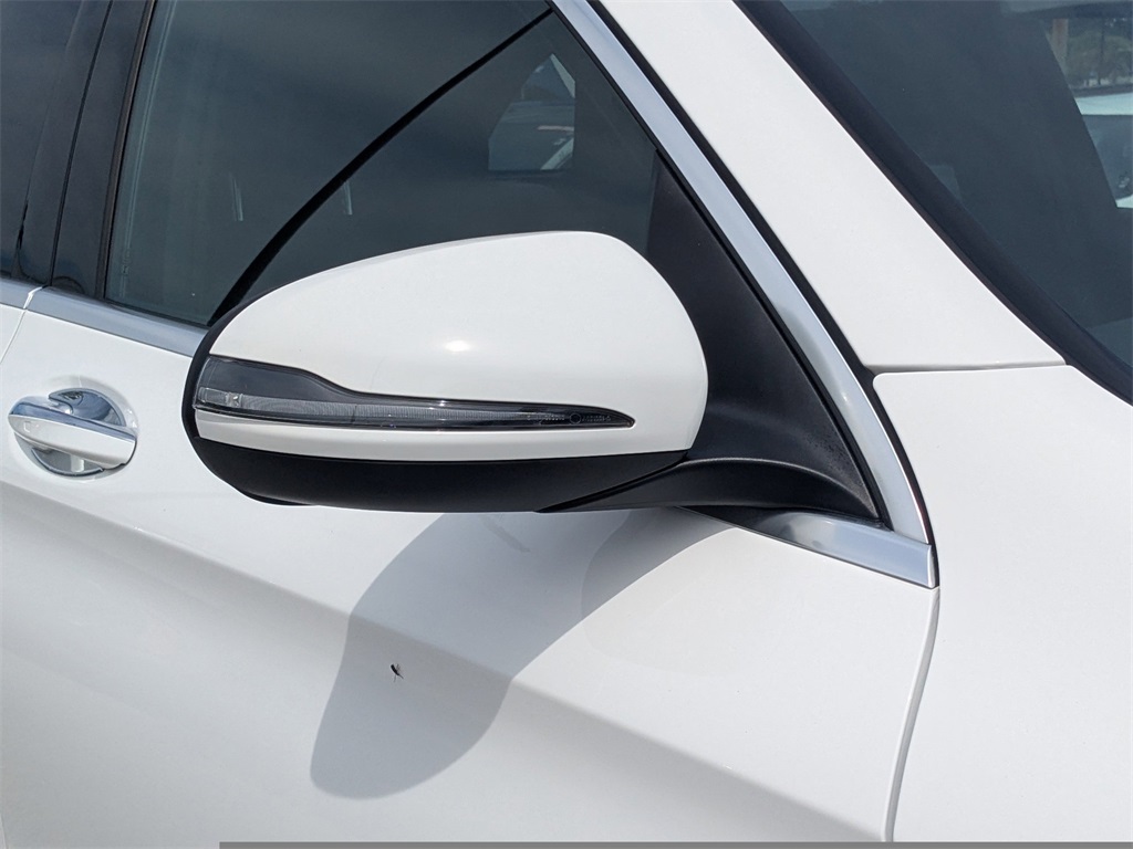 2020 Mercedes Benz GLC 300 photo 10