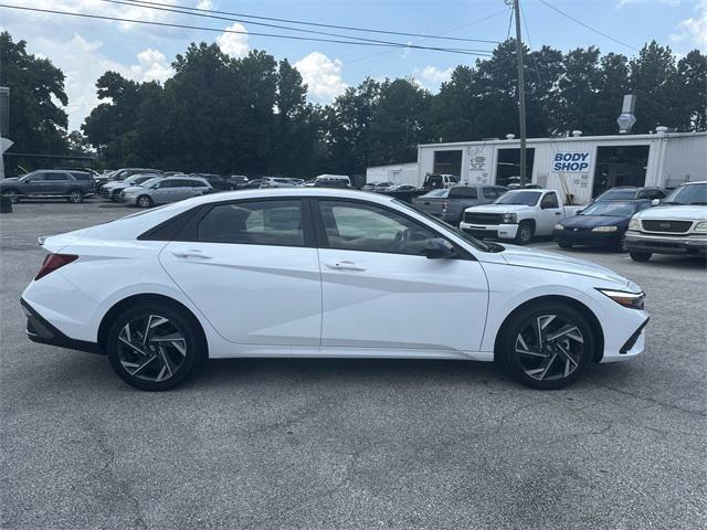 2025 Hyundai Elantra Hybrid SEL Sport photo 4
