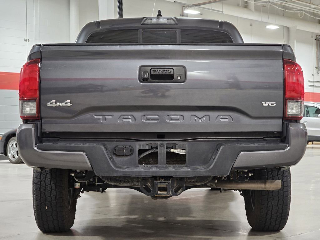 2023 Toyota Tacoma SR 4x4 photo 9