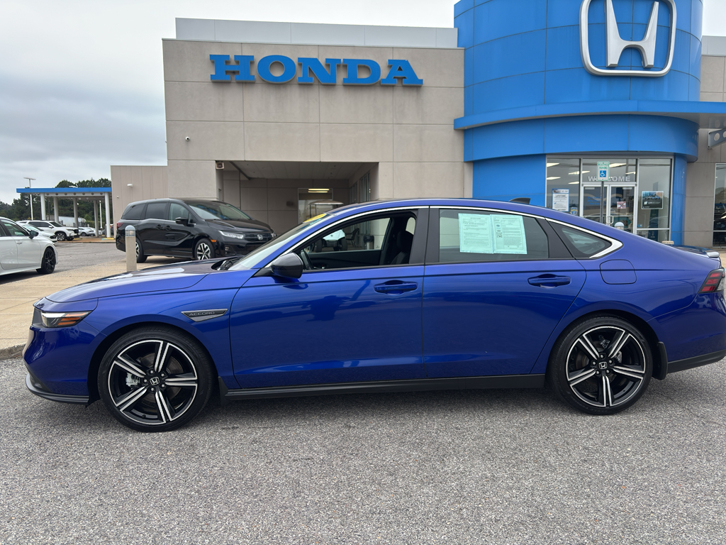 2024 Honda Accord Hybrid Sport photo 2