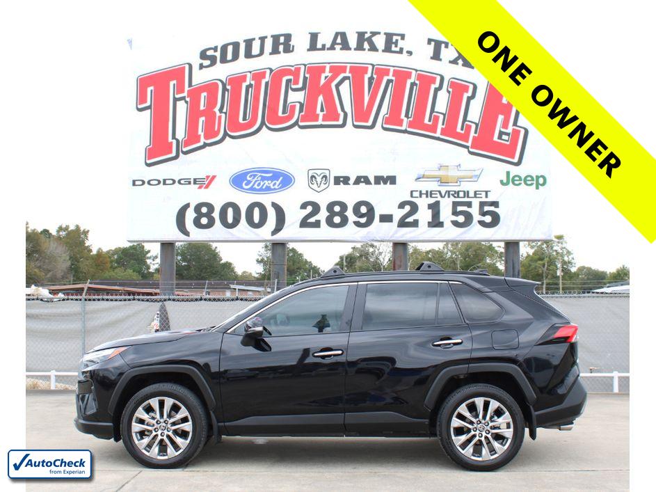 2024 Toyota RAV4 Limited's photo