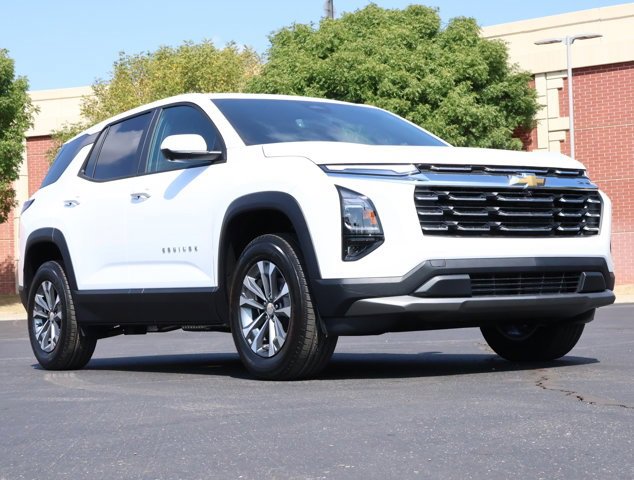 2026 Chevrolet Equinox LT's photo