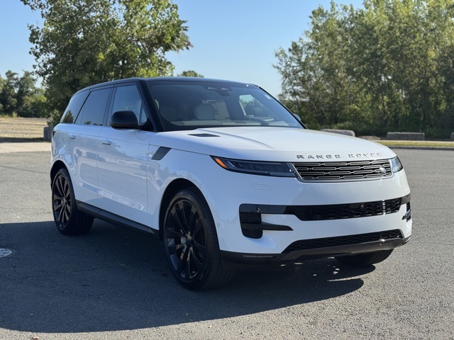 2025 Land Rover Range Rover Sport SE photo 7