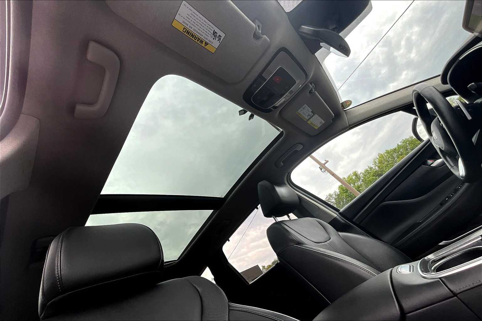 2022 Hyundai Santa Fe Limited photo 12