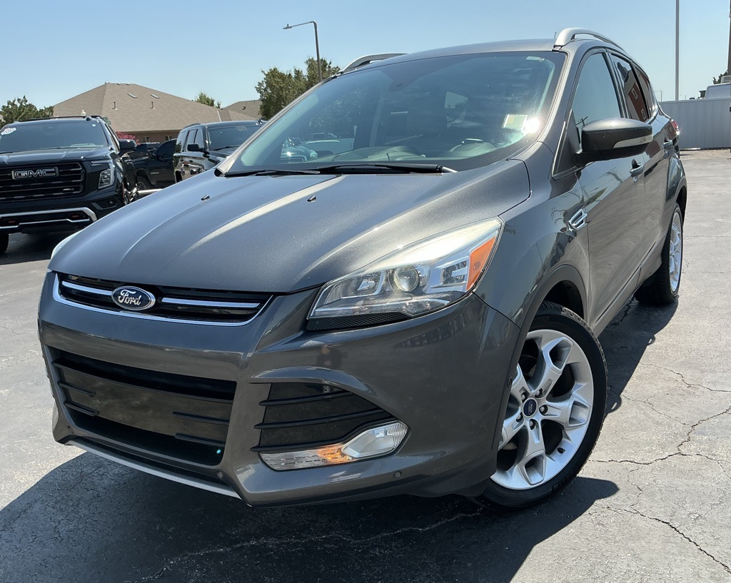 2015 Ford Escape Titanium photo 2
