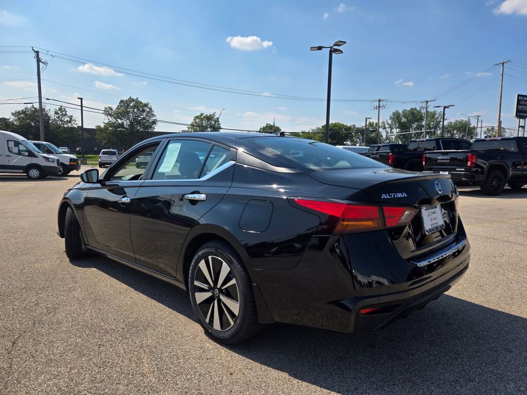 2022 Nissan Altima 2.5 SV photo 12