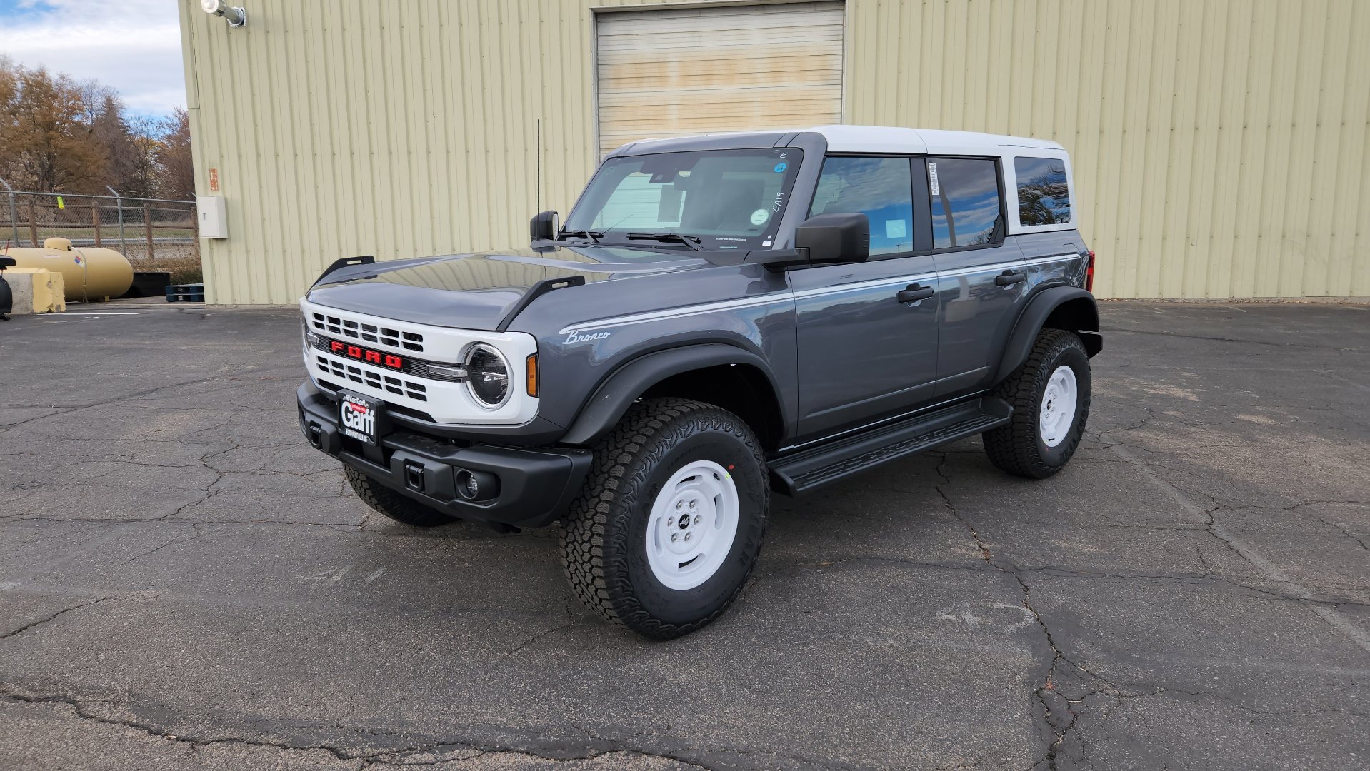 2025 Ford Bronco Heritage First Edition photo 3