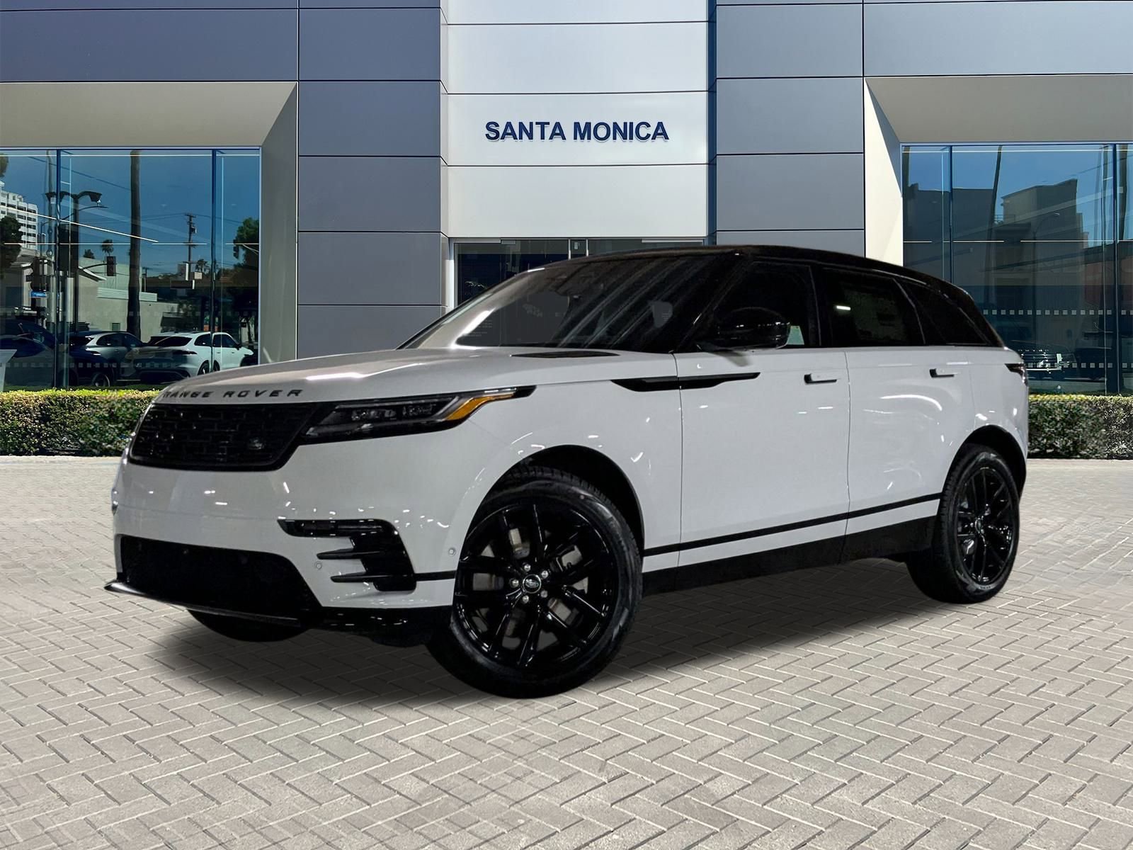 2026 Land Rover Range Rover Velar Dynamic SE's photo