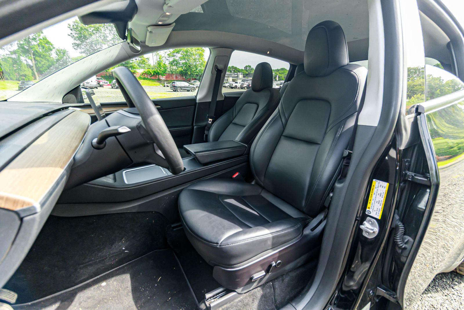 2023 Tesla Model Y Long Range photo 13
