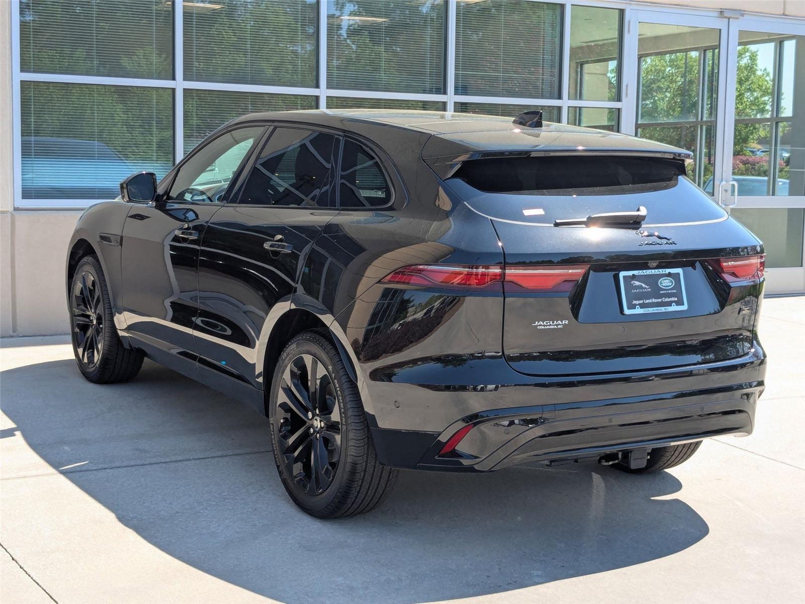 2026 Jaguar F-PACE P250 R-Dynamic S photo 4