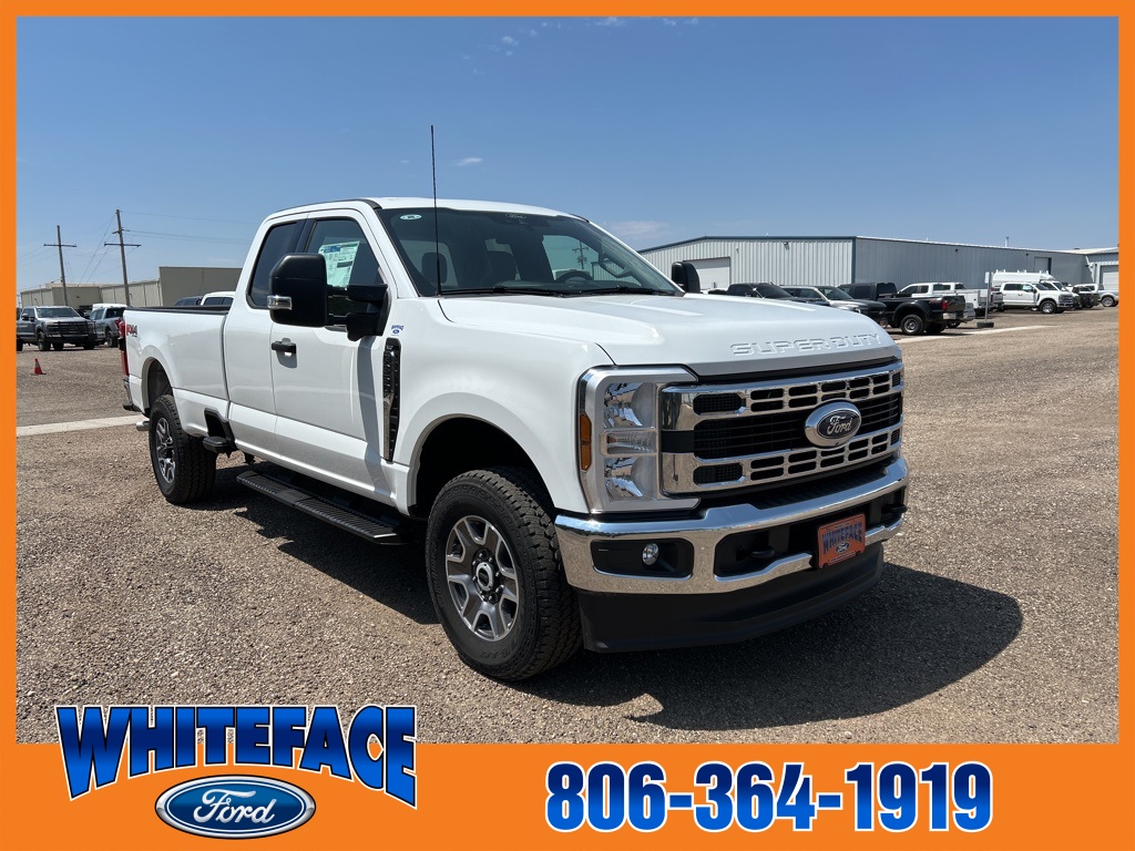 2025 Ford F-350 XLT photo 8
