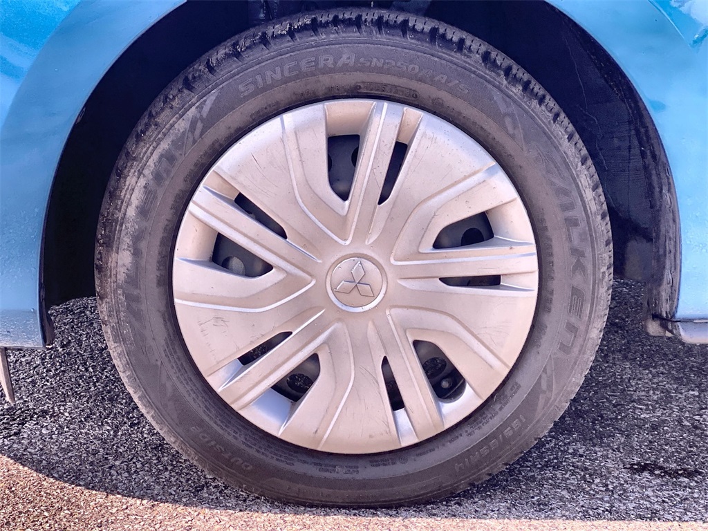 2024 Mitsubishi Mirage ES photo 17