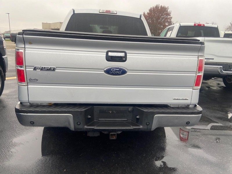 2013 Ford F-150 XLT photo 4