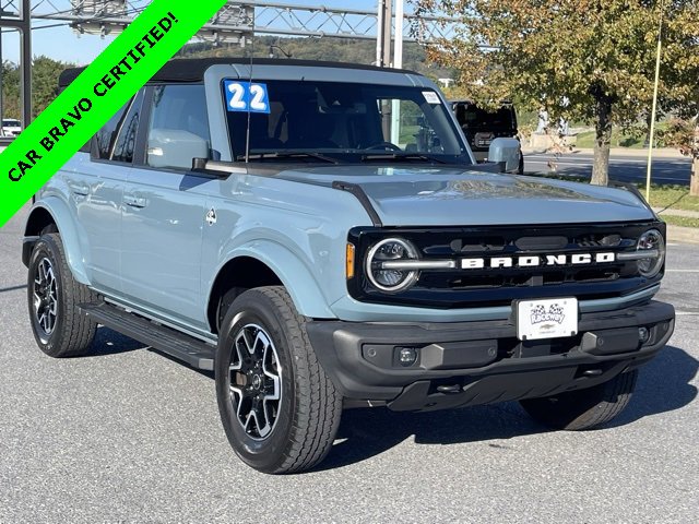 2022 Ford Bronco 4-Door Outer Banks's photo