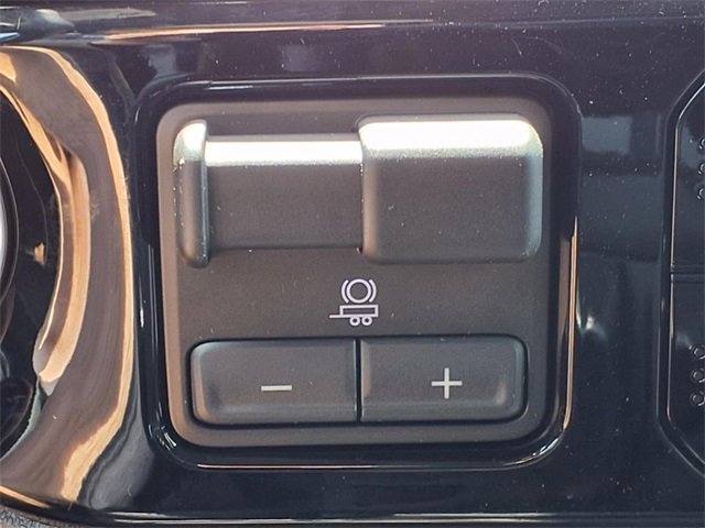 2025 Chevrolet Silverado 1500 LT photo 19