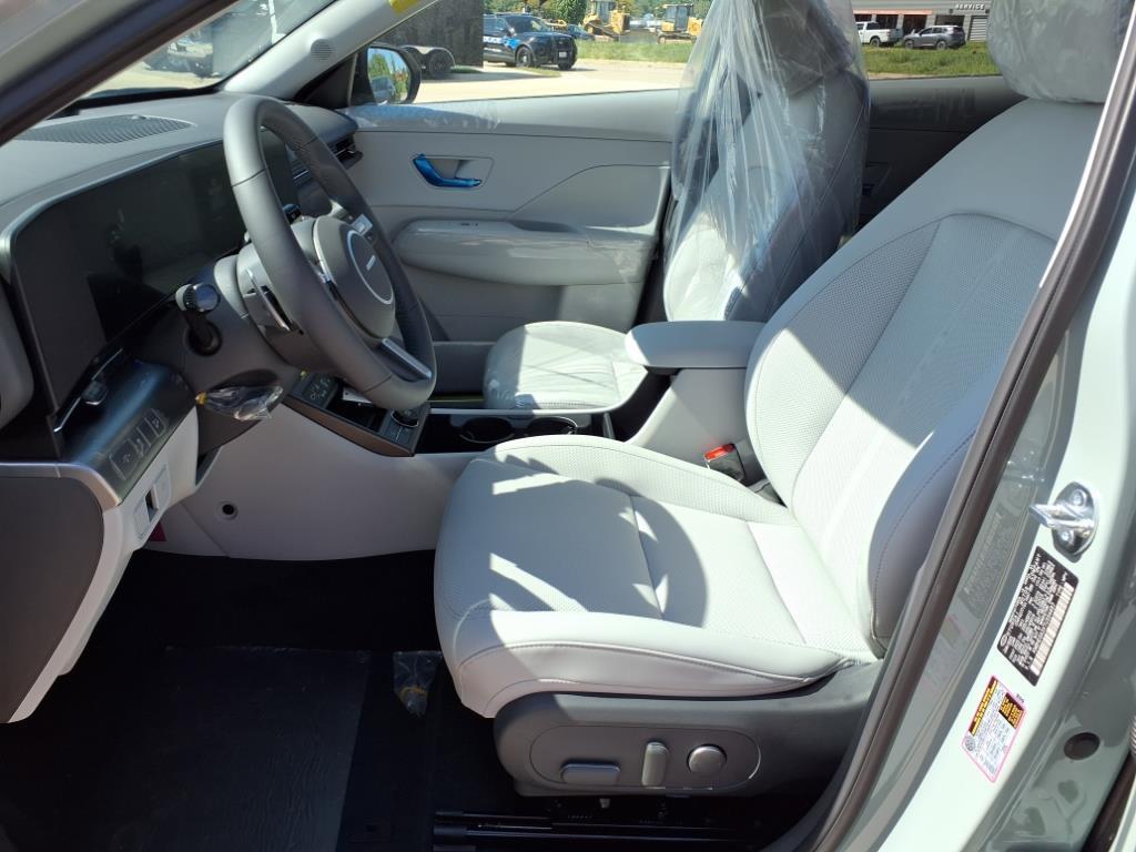 2026 Hyundai Kona SEL photo 25