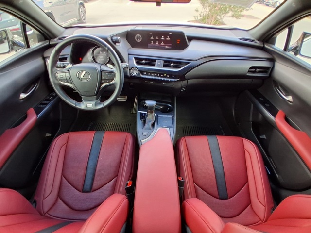 2022 Lexus UX 200 F SPORT photo 7