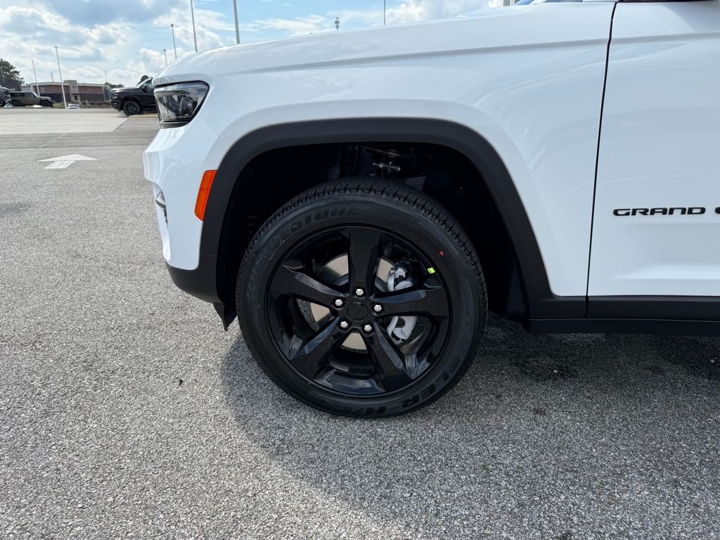 2025 Jeep Grand Cherokee Altitude X photo 26