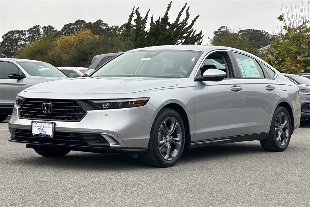 2025 Honda Accord Hybrid EX-L photo 8