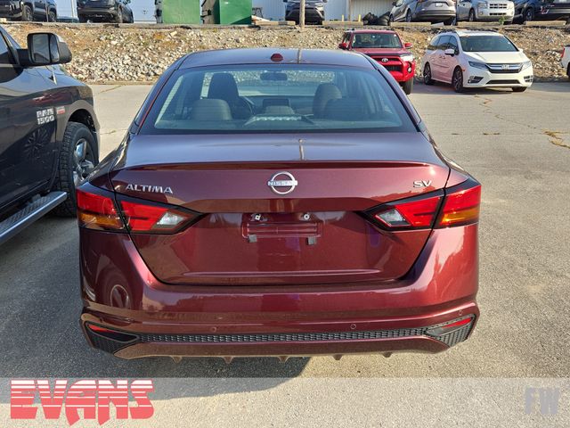 2024 Nissan Altima 2.5 SV photo 4