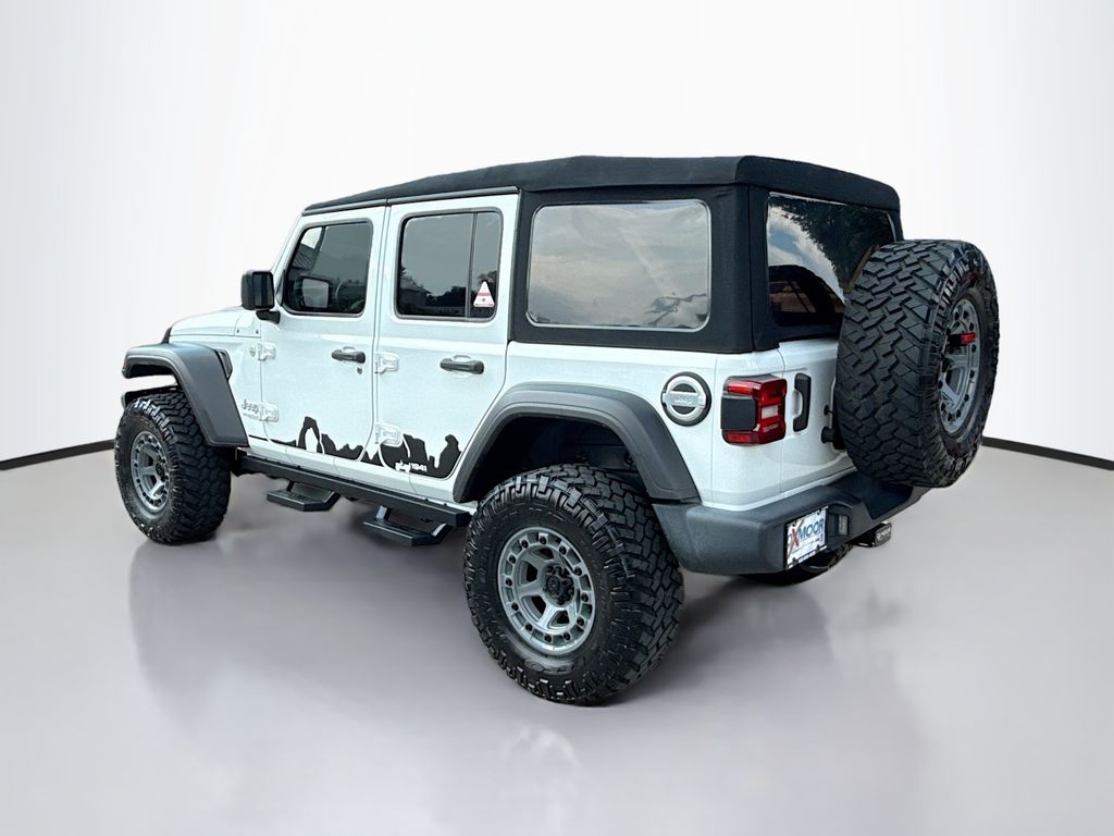 2021 Jeep Wrangler Unlimited Islander photo 4