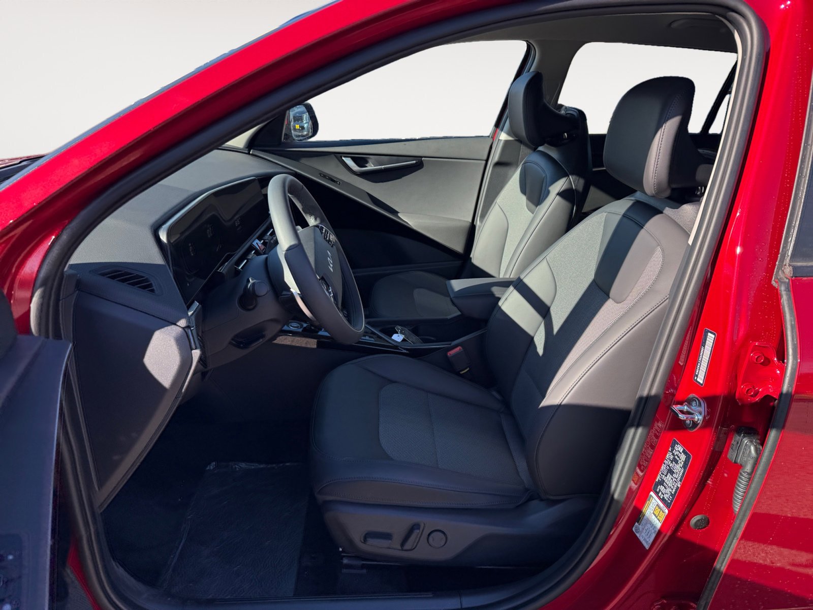 2025 Kia Niro EX photo 10