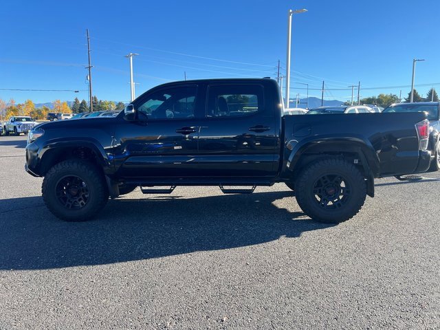 2023 Toyota Tacoma Limited photo 2