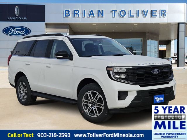 2025 Ford Expedition Active's photo