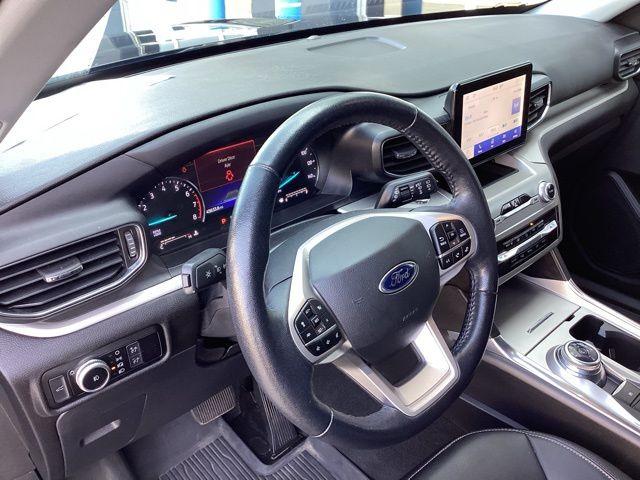 2022 Ford Explorer XLT photo 24