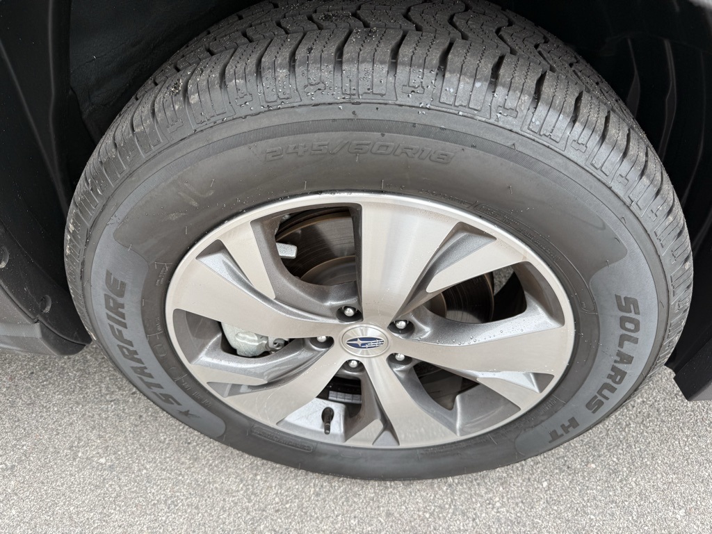 2024 Subaru Ascent Premium photo 11