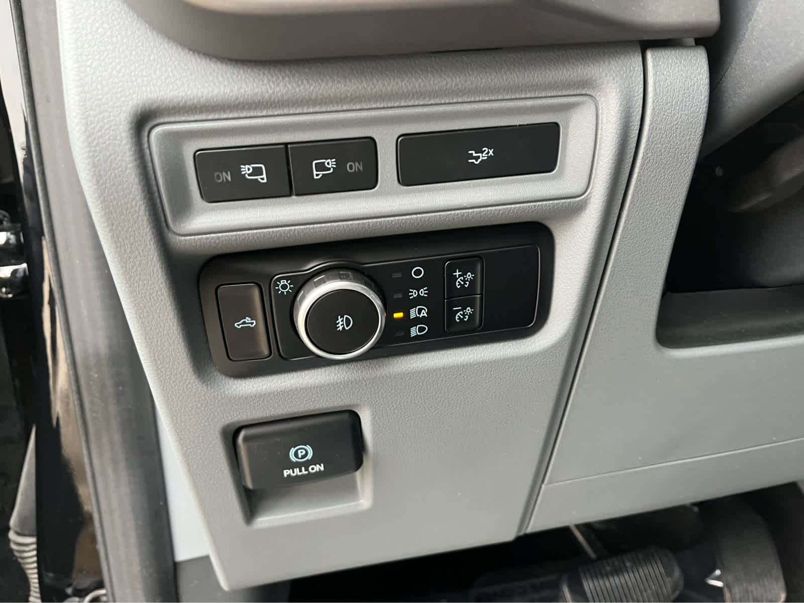 2024 Ford F-150 XLT photo 18