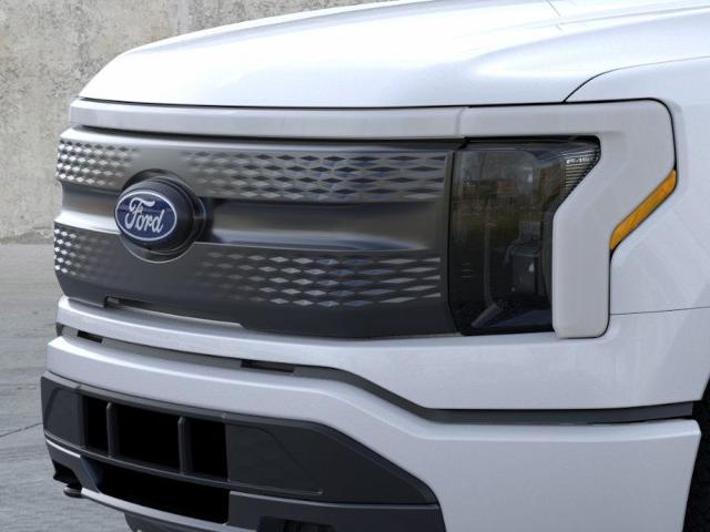 2025 Ford F-150 Lightning XLT photo 32