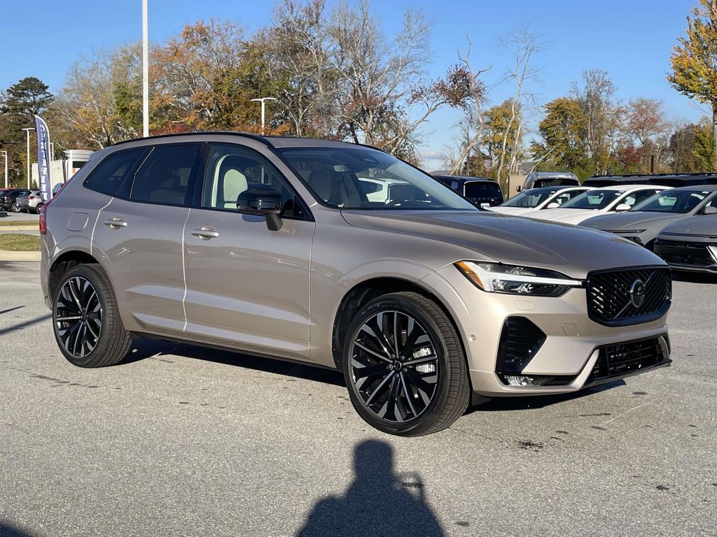 2026 Volvo XC60 Ultra's photo