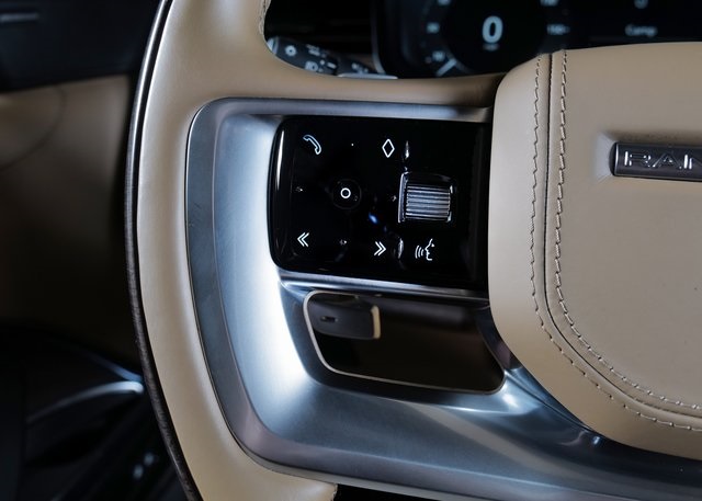 2023 Land Rover Range Rover SE photo 14