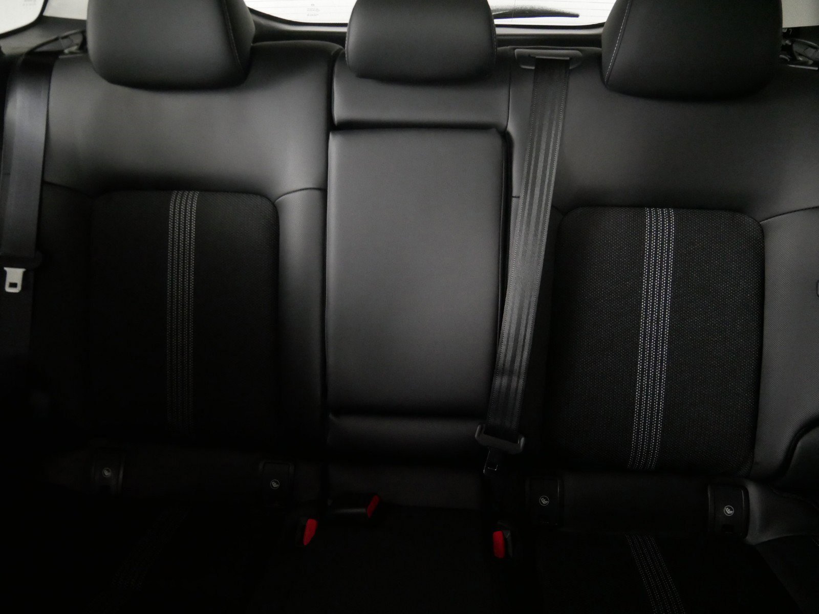 2025 Mazda CX-50 2.5 S Premium photo 3