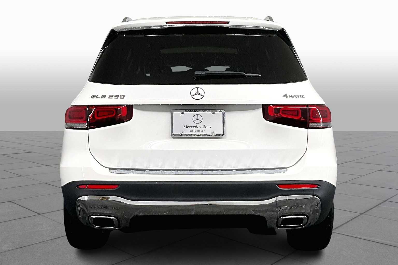 2022 Mercedes Benz GLB 250 4MATIC photo 4