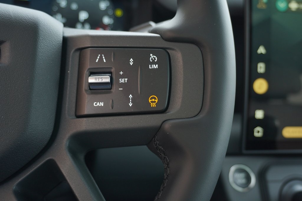 2026 LAND ROVER DEFENDER - Image 17