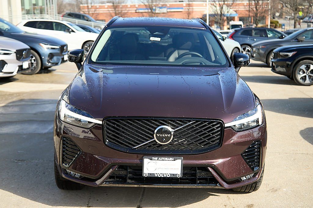 2026 VOLVO XC60 - Image 4