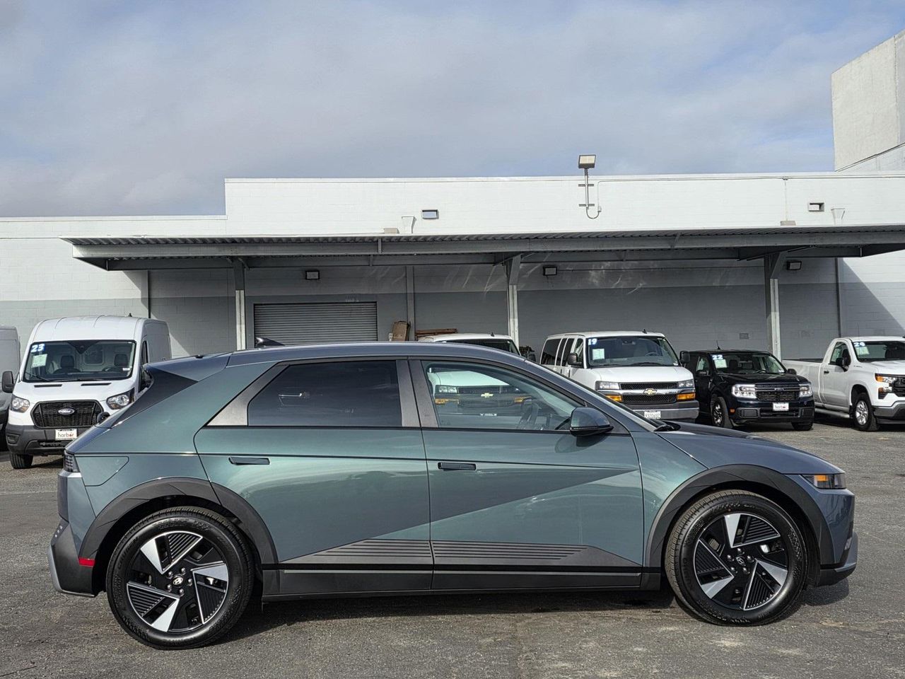 2025 Hyundai Ioniq 5 SE photo 8
